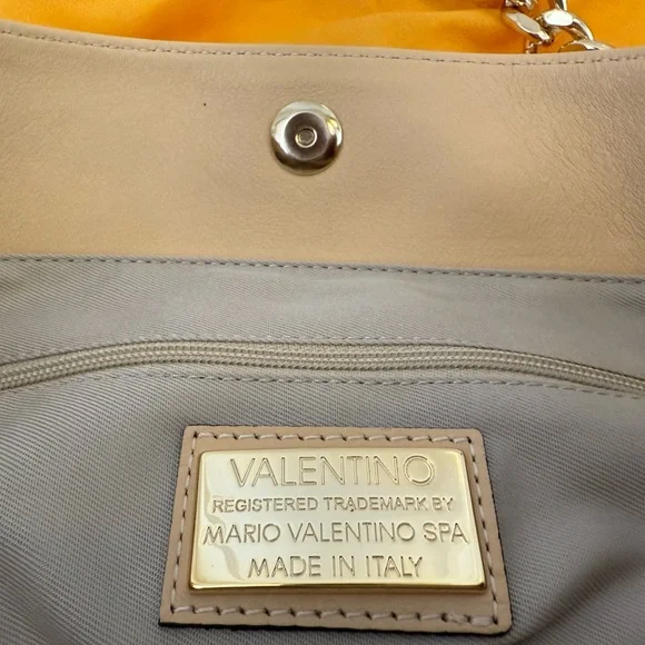 NWT Valentino by Mario Valentino Verra Signature Leather Tote Bag - Picture 12 of 13